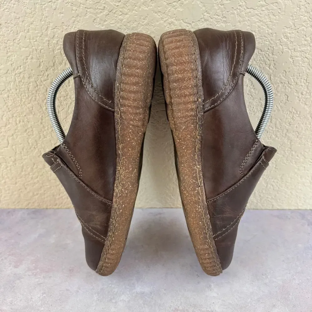 Clarks Collection Brown Leather Comfort Cushioned Slip On Shoes Womens 7.5 Wide